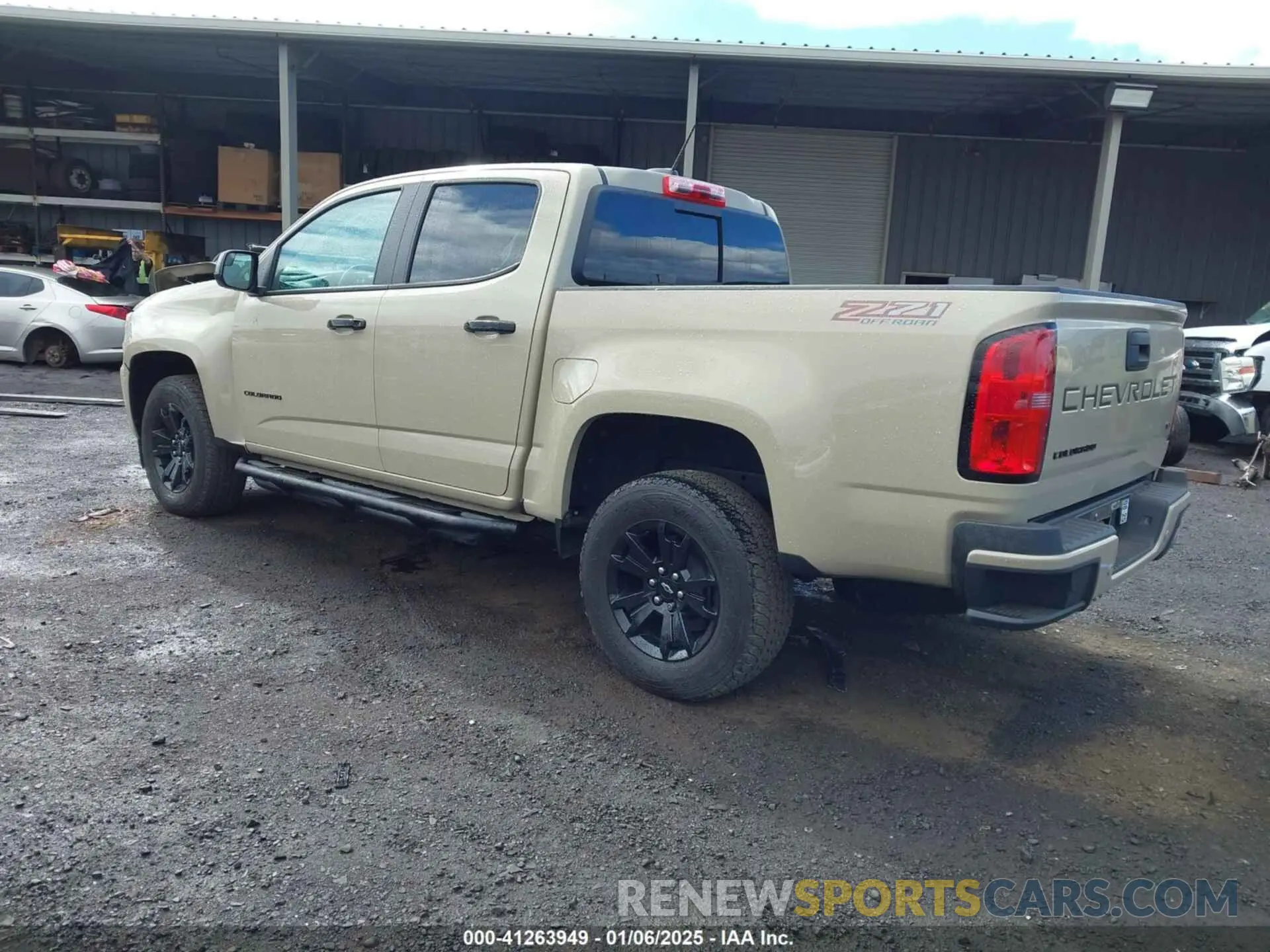3 Photograph of a damaged car 1GCGTDEN3M1282541 CHEVROLET COLORADO 2021