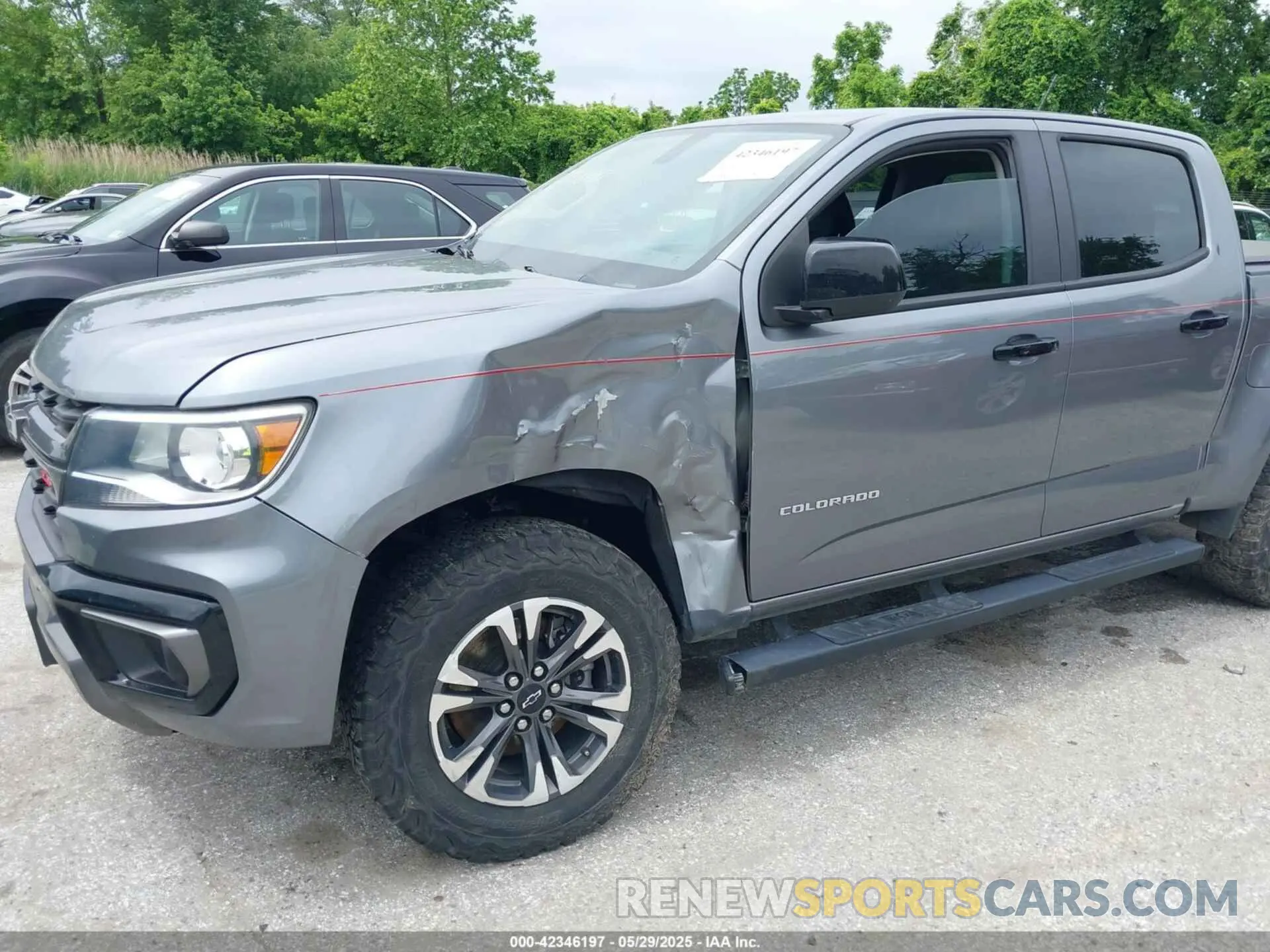 6 Photograph of a damaged car 1GCGTDEN4M1131238 CHEVROLET COLORADO 2021