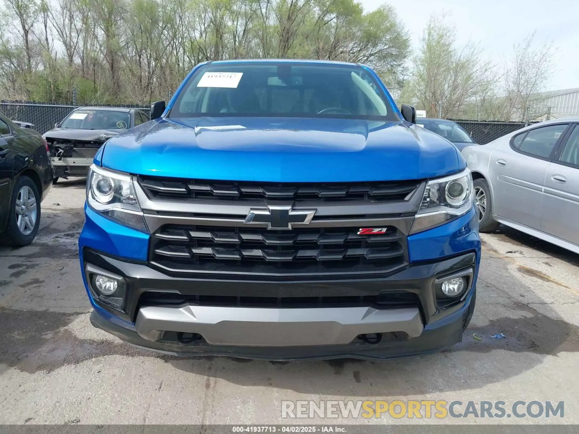 13 Photograph of a damaged car 1GCGTDEN4M1212479 CHEVROLET COLORADO 2021