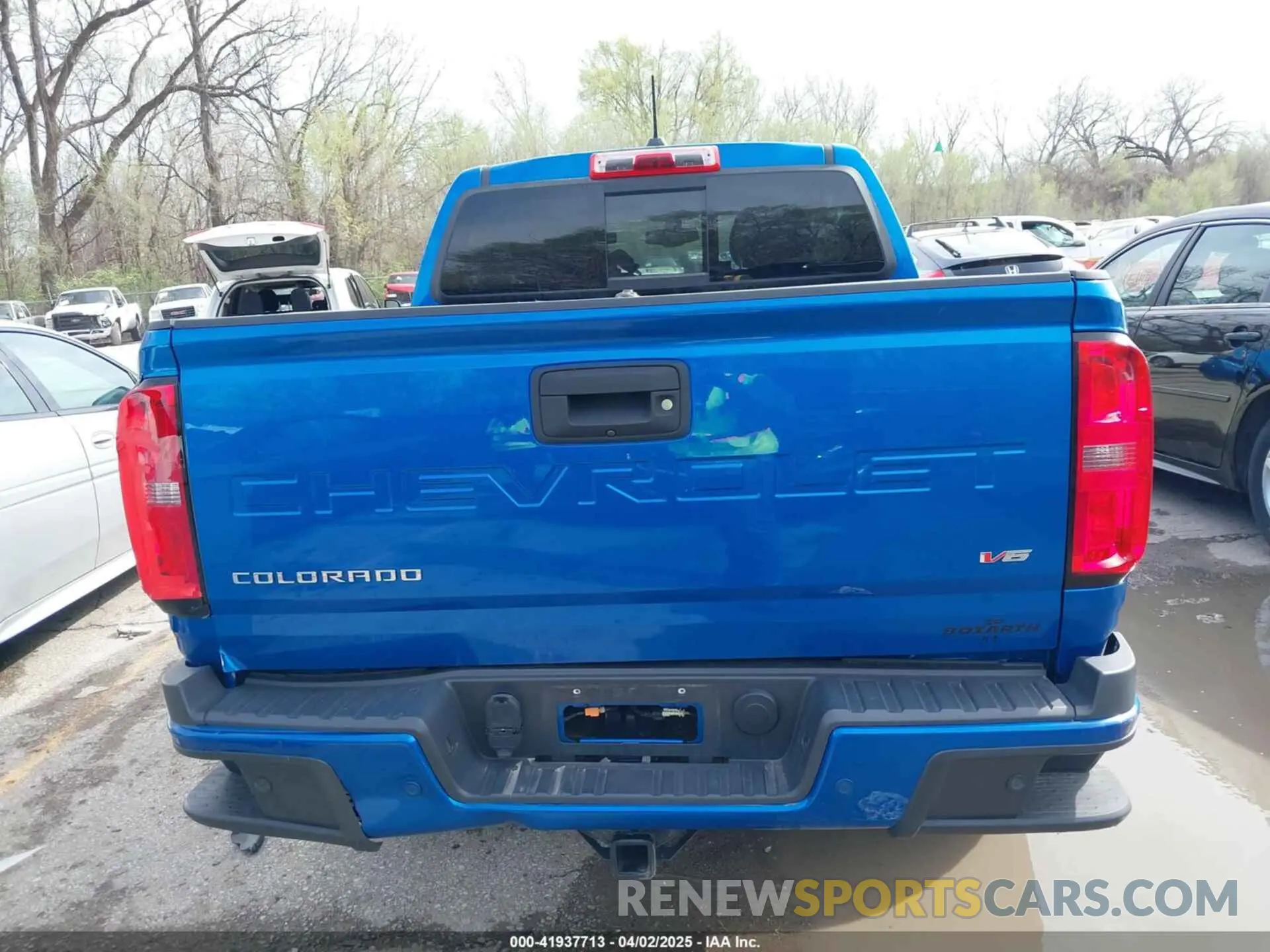 17 Photograph of a damaged car 1GCGTDEN4M1212479 CHEVROLET COLORADO 2021
