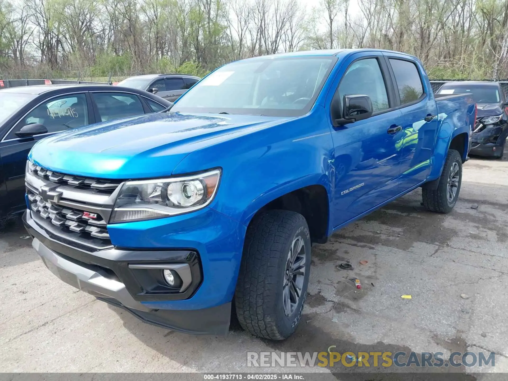 2 Photograph of a damaged car 1GCGTDEN4M1212479 CHEVROLET COLORADO 2021