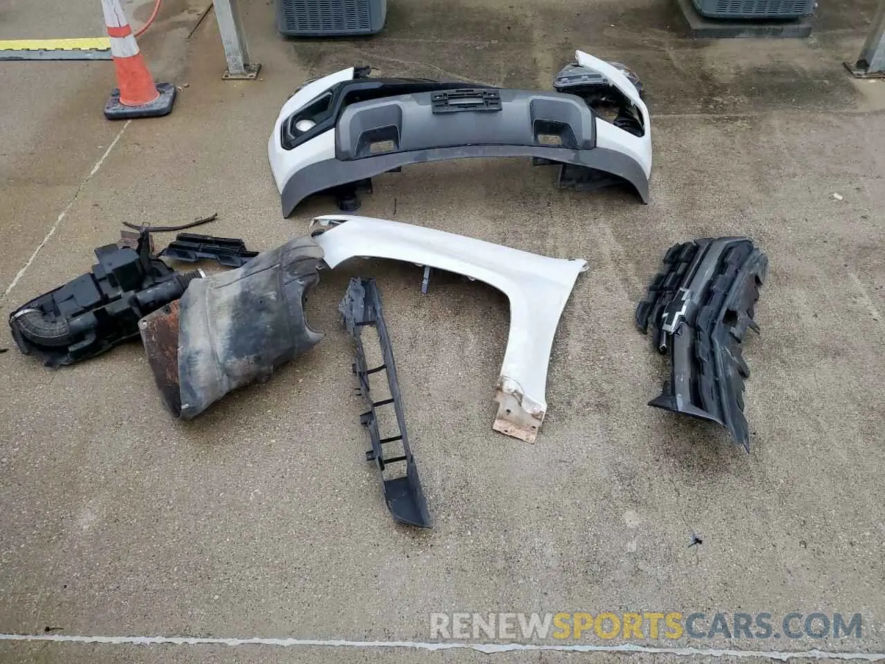 12 Photograph of a damaged car 1GCGTDEN4M1227130 CHEVROLET COLORADO 2021