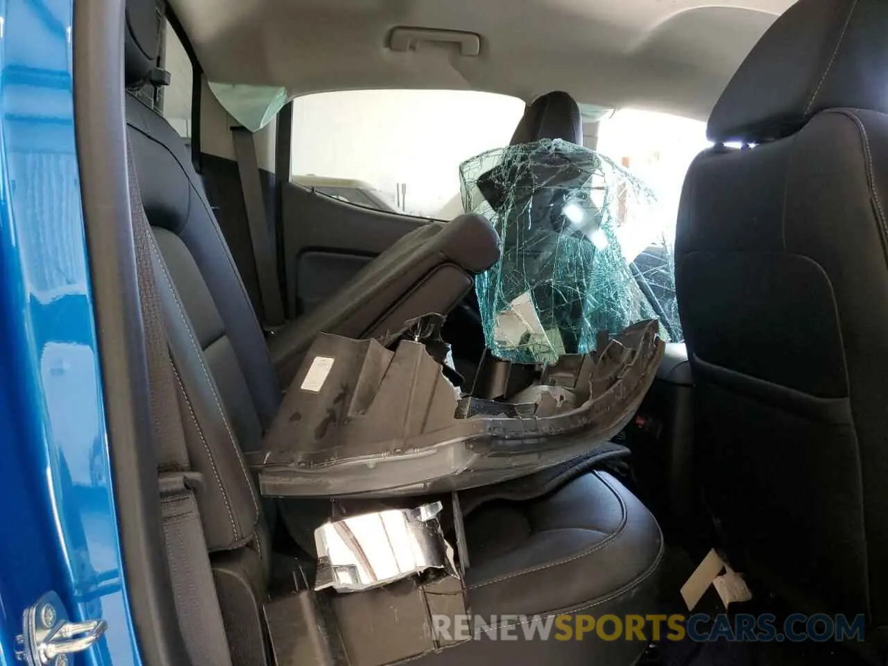 10 Photograph of a damaged car 1GCGTDEN5M1139655 CHEVROLET COLORADO 2021