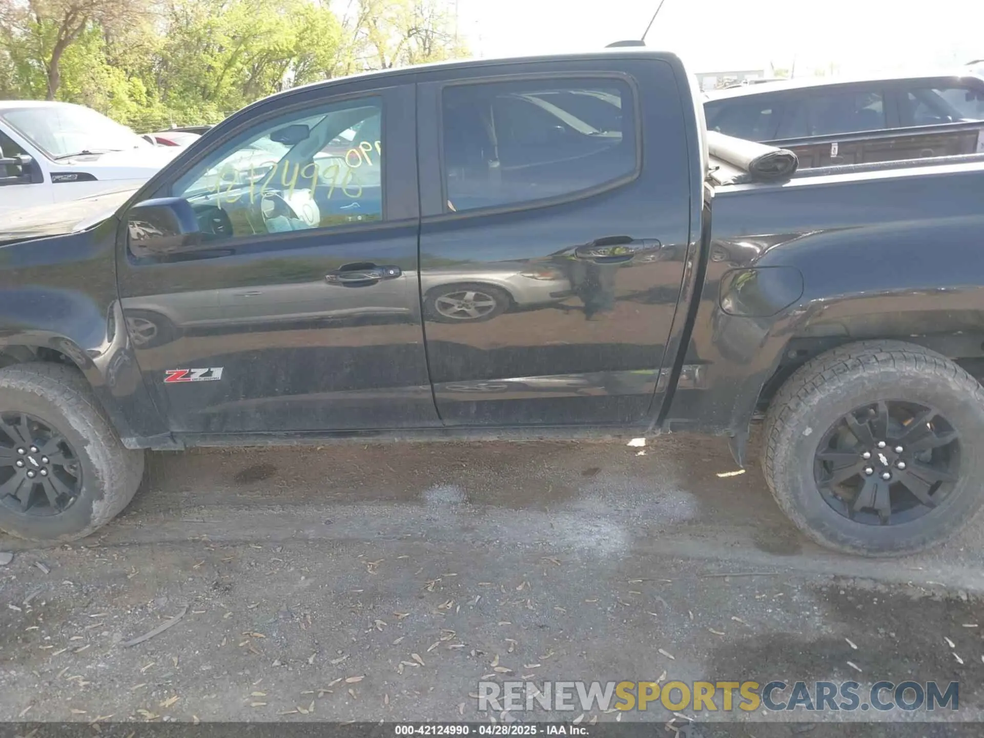 14 Photograph of a damaged car 1GCGTDEN5M1167486 CHEVROLET COLORADO 2021