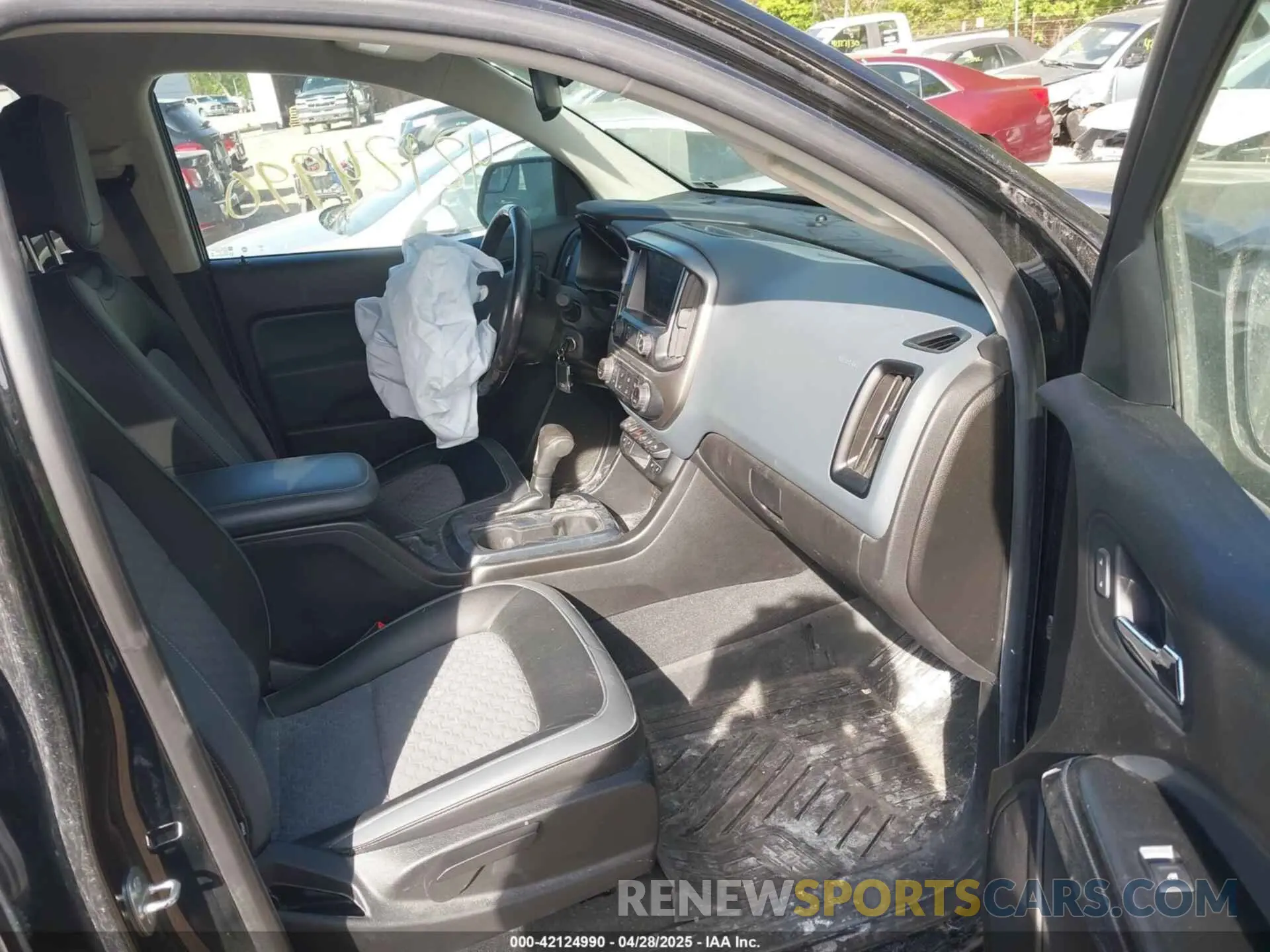 5 Photograph of a damaged car 1GCGTDEN5M1167486 CHEVROLET COLORADO 2021
