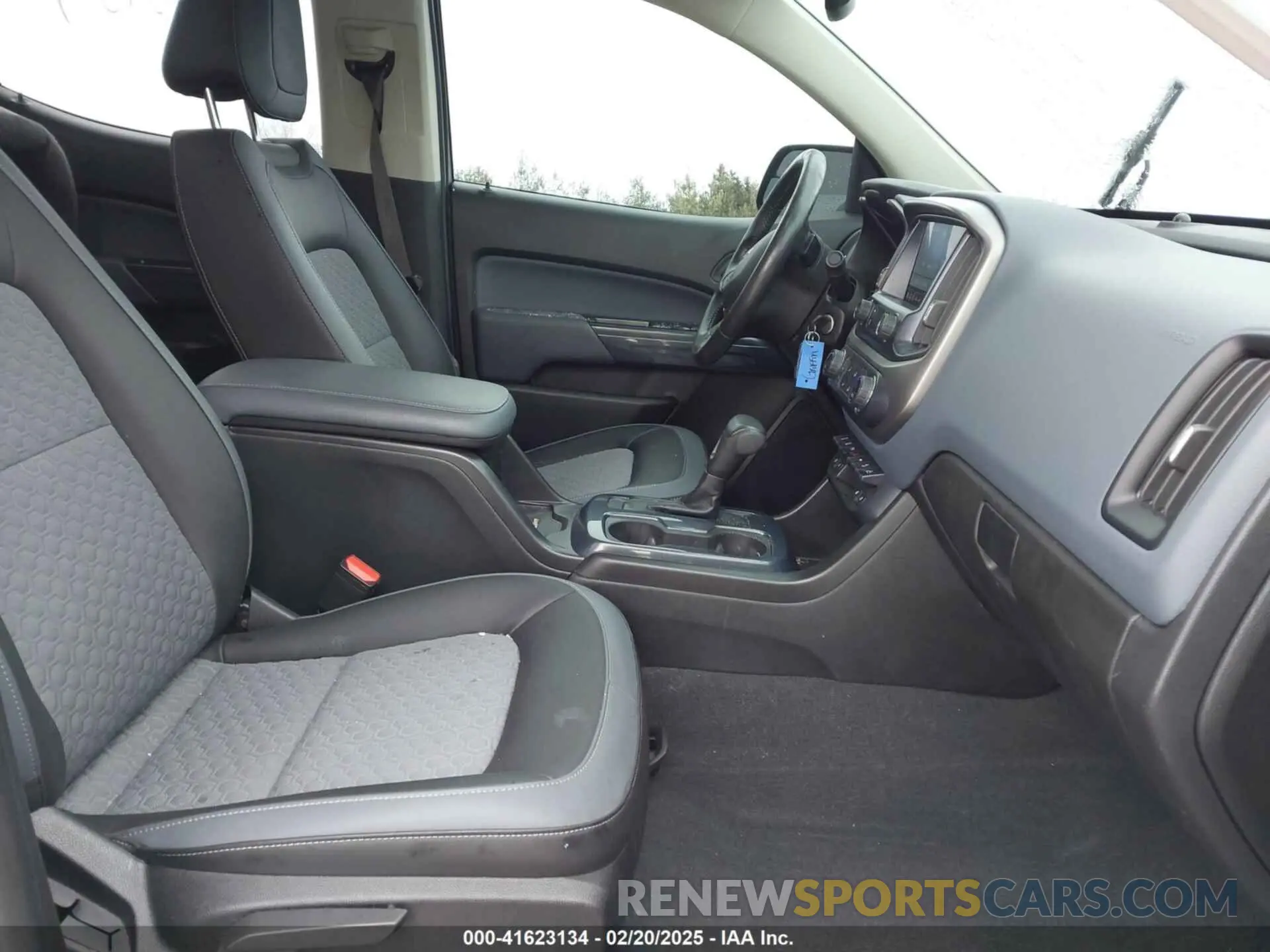 5 Photograph of a damaged car 1GCGTDEN6M1247525 CHEVROLET COLORADO 2021