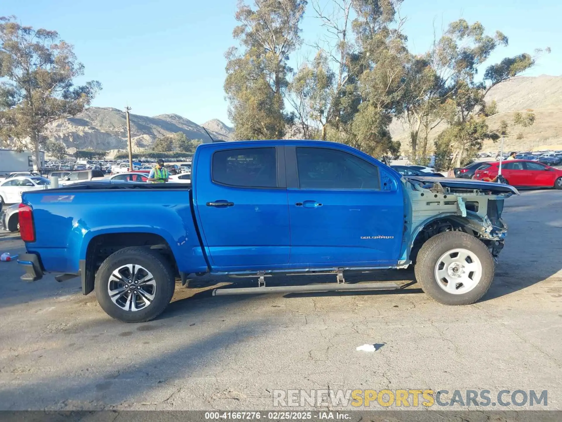 14 Photograph of a damaged car 1GCGTDEN6M1264115 CHEVROLET COLORADO 2021