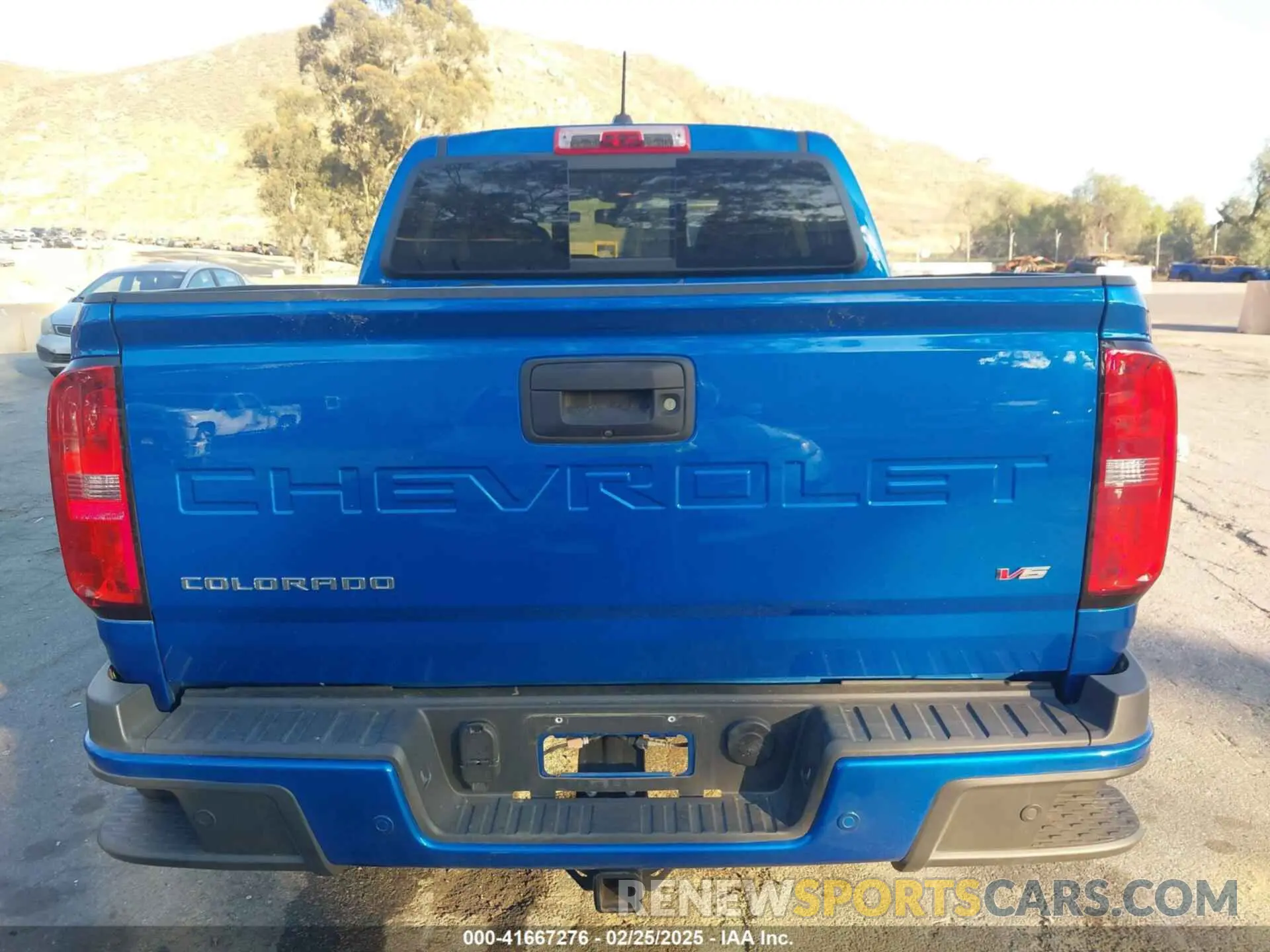 17 Photograph of a damaged car 1GCGTDEN6M1264115 CHEVROLET COLORADO 2021