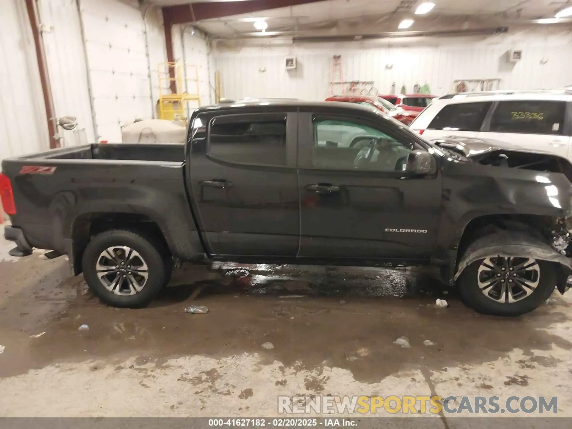 13 Photograph of a damaged car 1GCGTDEN6M1284588 CHEVROLET COLORADO 2021