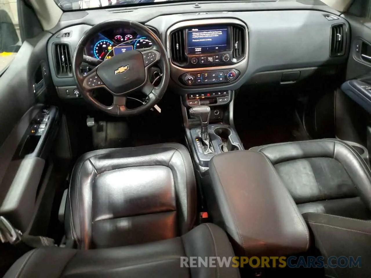 8 Photograph of a damaged car 1GCGTDEN8M1171810 CHEVROLET COLORADO 2021