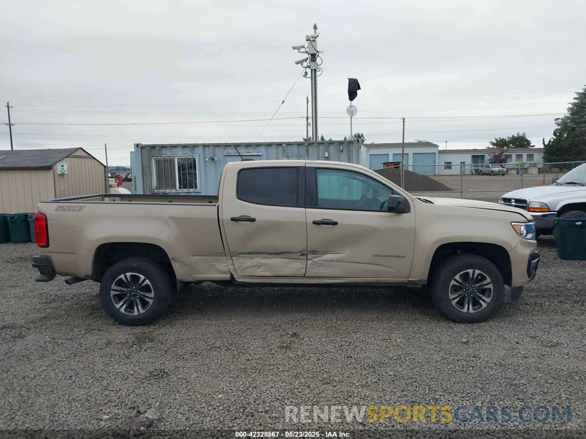12 Photograph of a damaged car 1GCGTDEN8M1250328 CHEVROLET COLORADO 2021