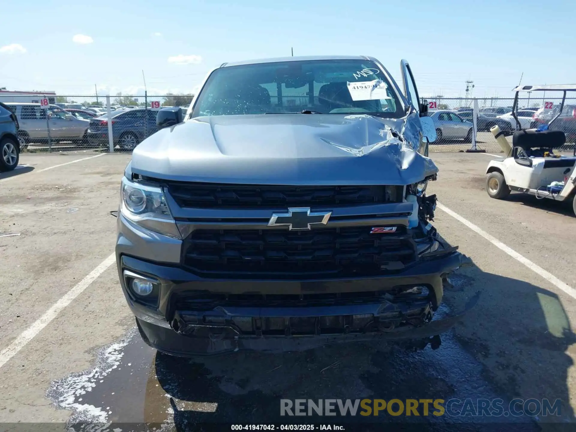 12 Photograph of a damaged car 1GCGTDEN9M1249916 CHEVROLET COLORADO 2021