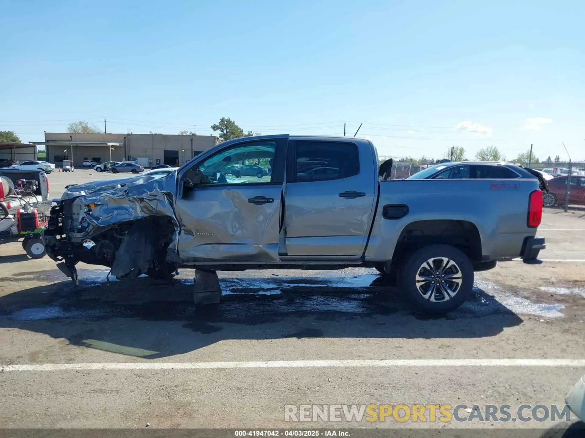 14 Photograph of a damaged car 1GCGTDEN9M1249916 CHEVROLET COLORADO 2021