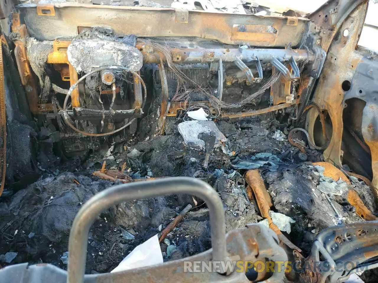 8 Photograph of a damaged car 1GCGTDENXM1168262 CHEVROLET COLORADO 2021