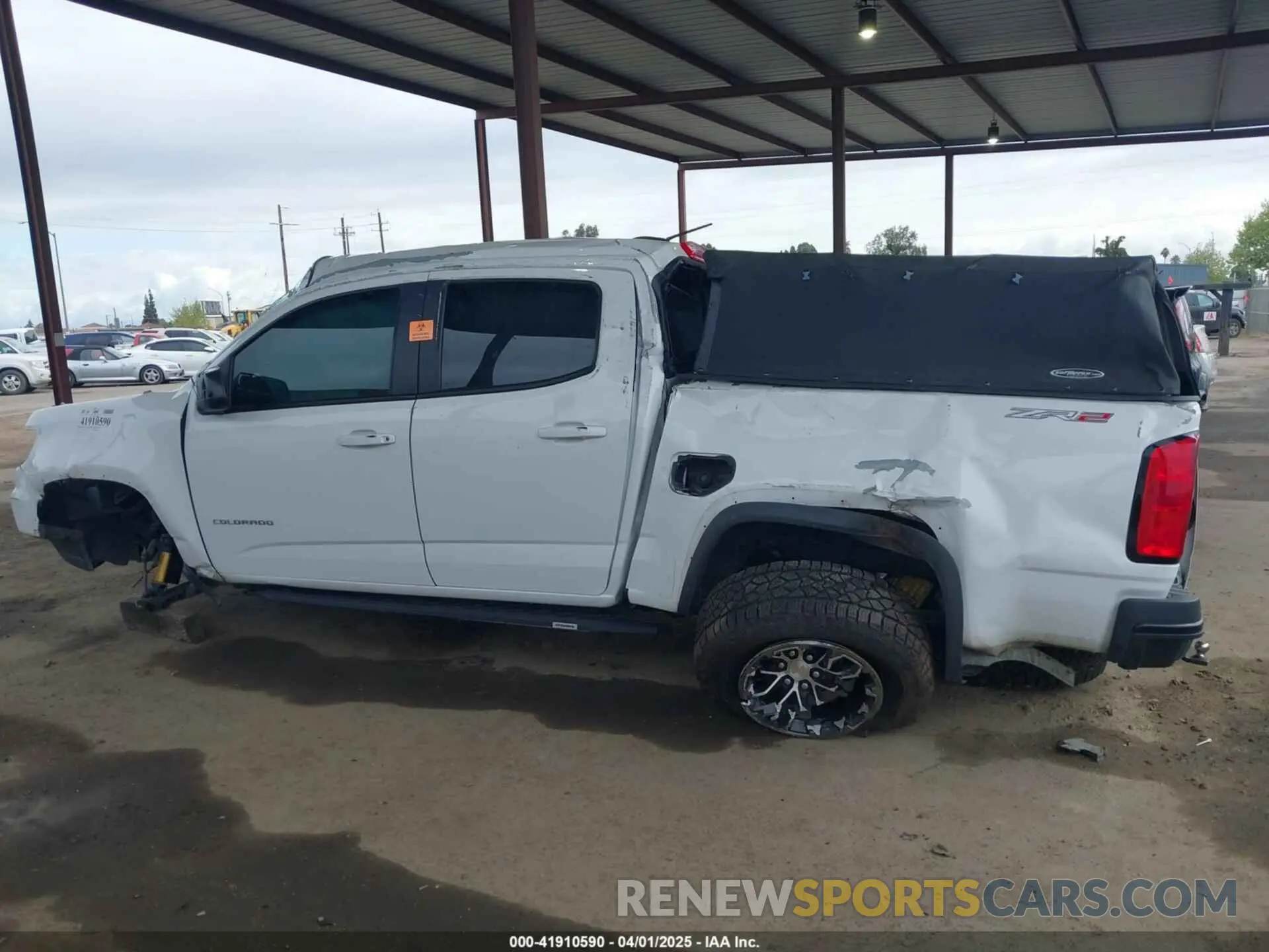 15 Photograph of a damaged car 1GCGTEEN1M1299246 CHEVROLET COLORADO 2021