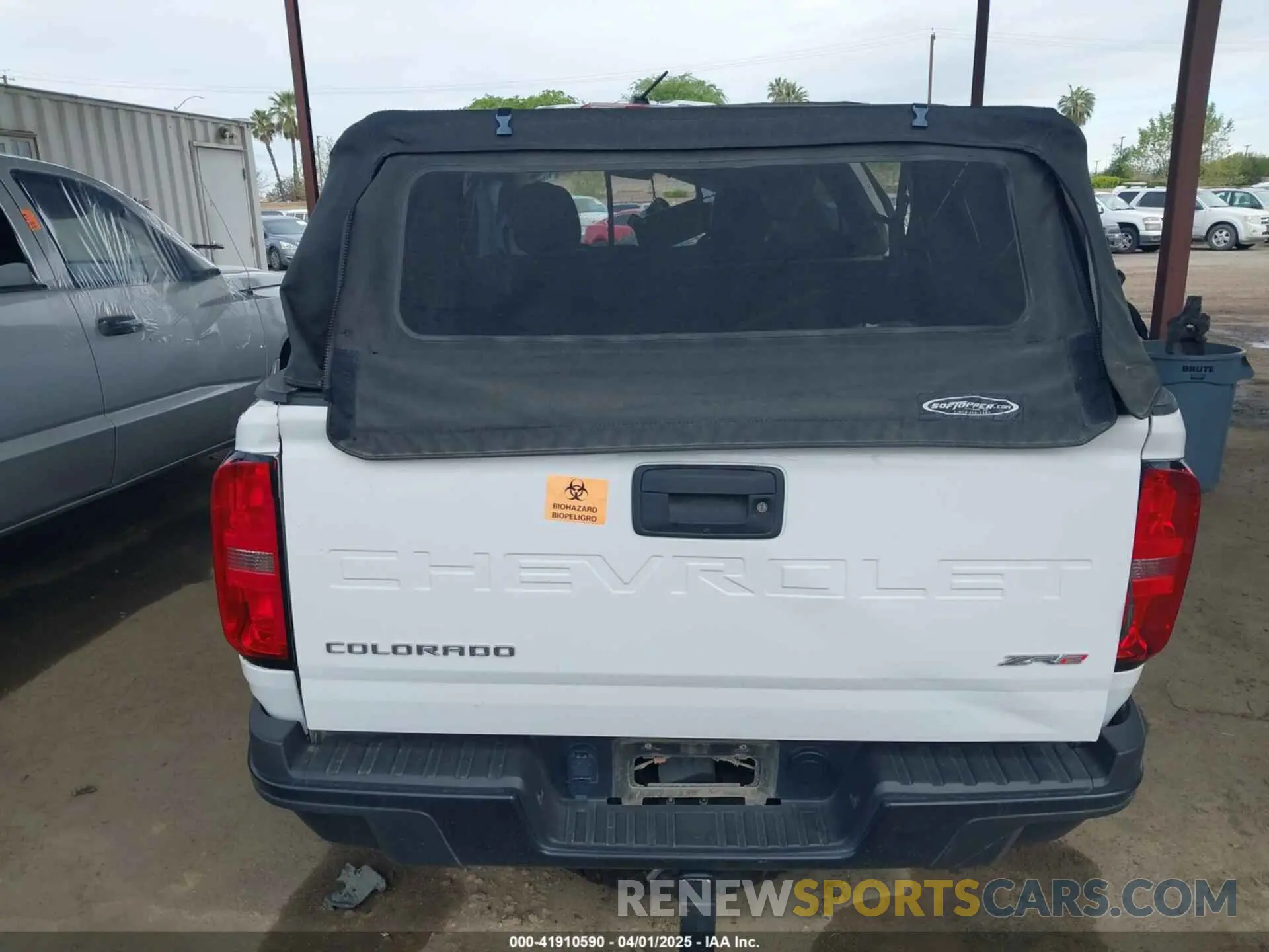 17 Photograph of a damaged car 1GCGTEEN1M1299246 CHEVROLET COLORADO 2021