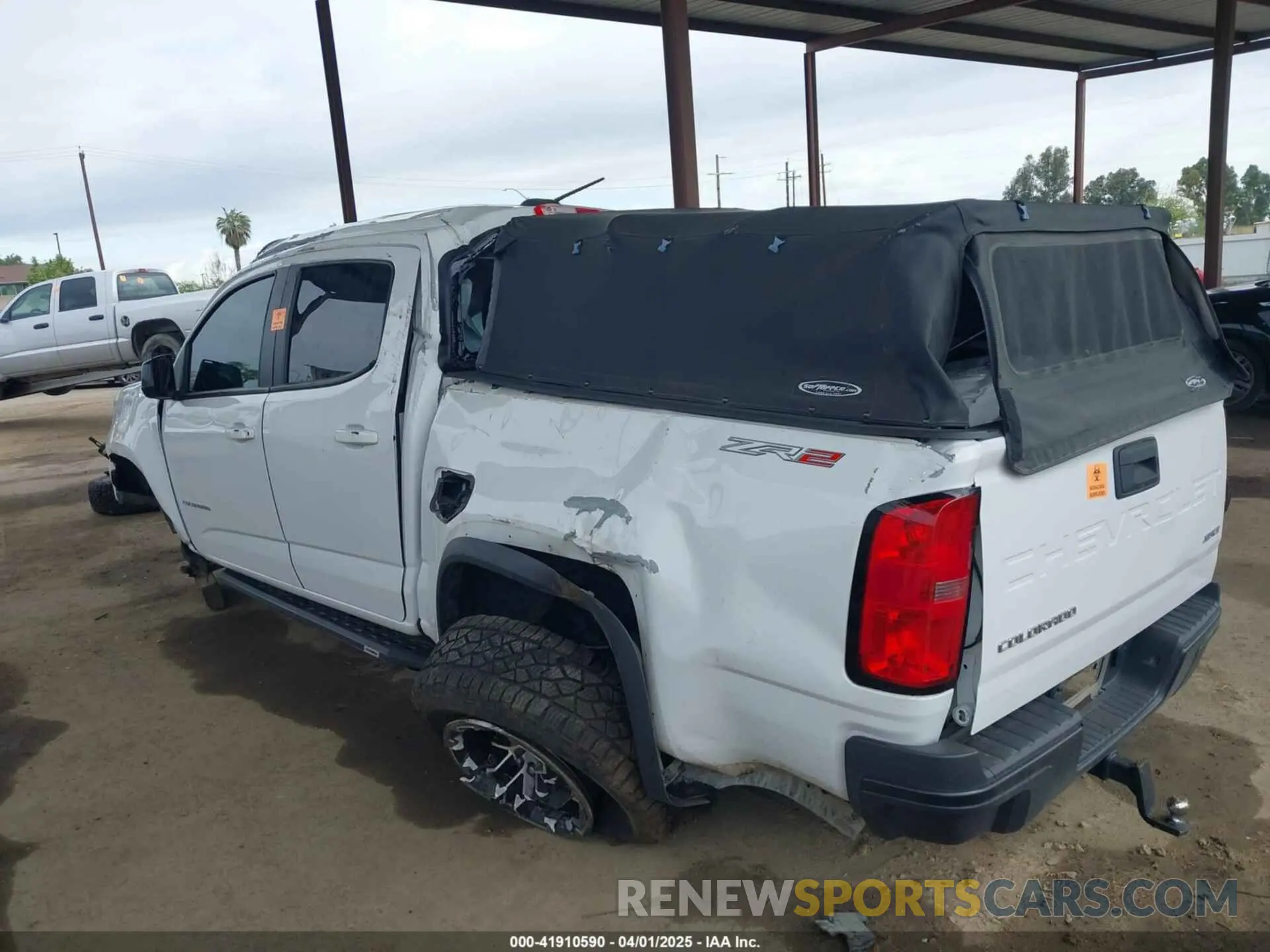 3 Photograph of a damaged car 1GCGTEEN1M1299246 CHEVROLET COLORADO 2021