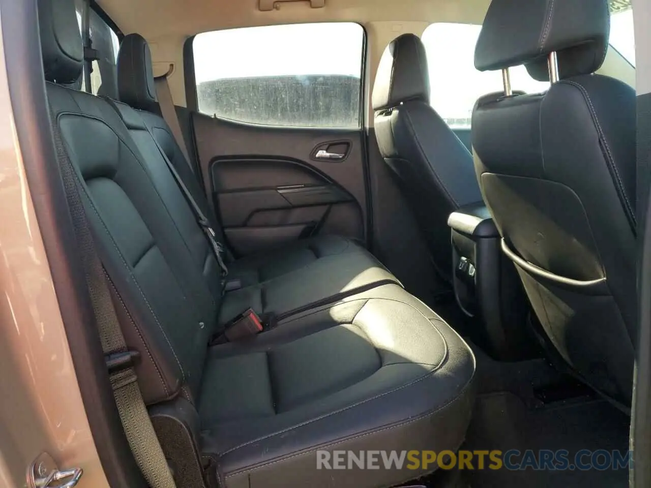 10 Photograph of a damaged car 1GCGTEEN2M1131888 CHEVROLET COLORADO 2021