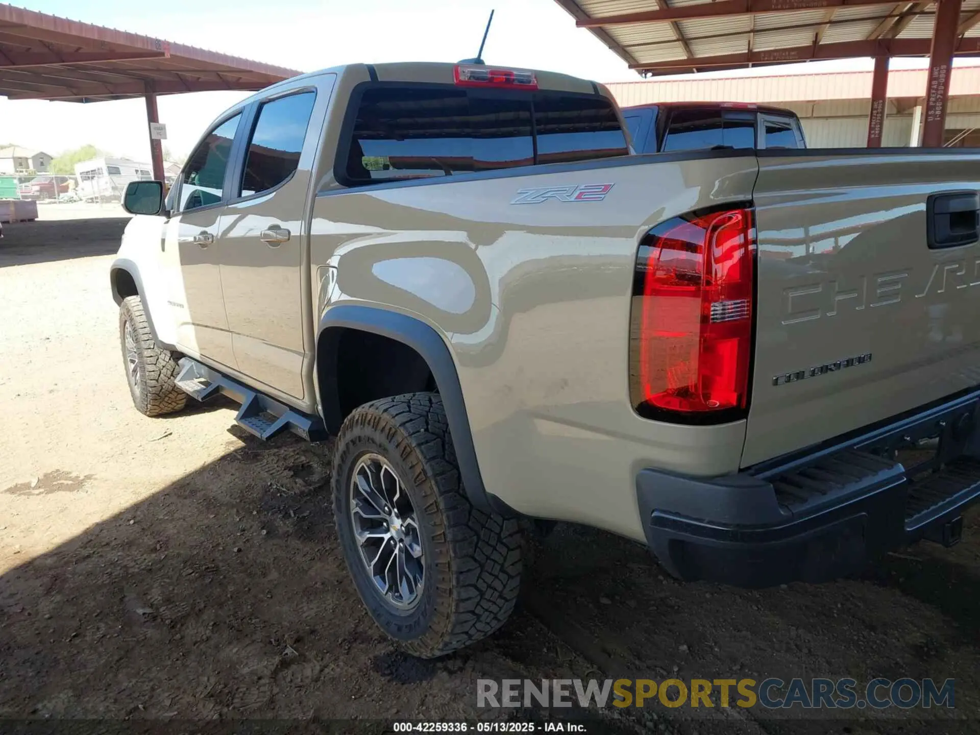 3 Photograph of a damaged car 1GCGTEEN5M1254987 CHEVROLET COLORADO 2021