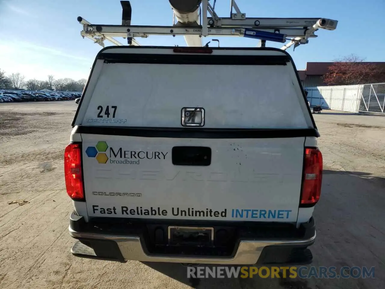 6 Photograph of a damaged car 1GCHSBEA0M1118740 CHEVROLET COLORADO 2021
