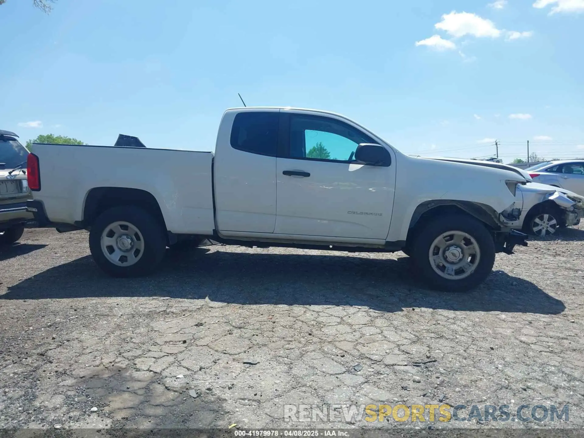 14 Photograph of a damaged car 1GCHSBEA3M1101138 CHEVROLET COLORADO 2021