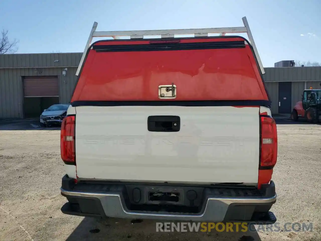 6 Photograph of a damaged car 1GCHSBEA3M1198227 CHEVROLET COLORADO 2021