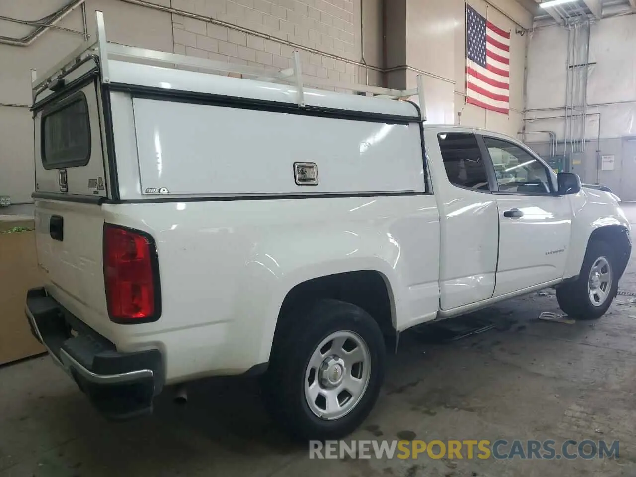 3 Photograph of a damaged car 1GCHSBEA3M1208349 CHEVROLET COLORADO 2021