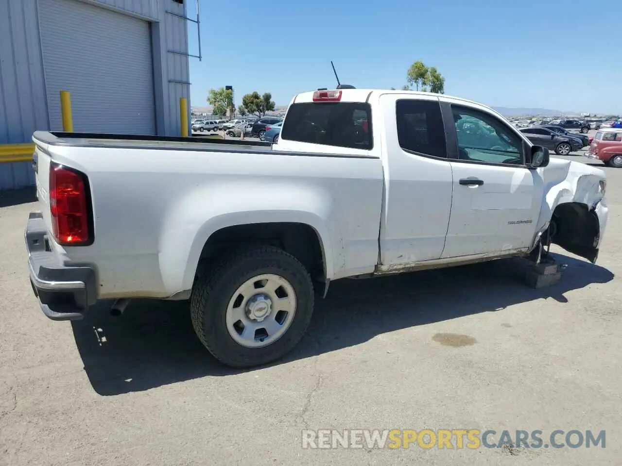 3 Photograph of a damaged car 1GCHSBEA4M1160635 CHEVROLET COLORADO 2021