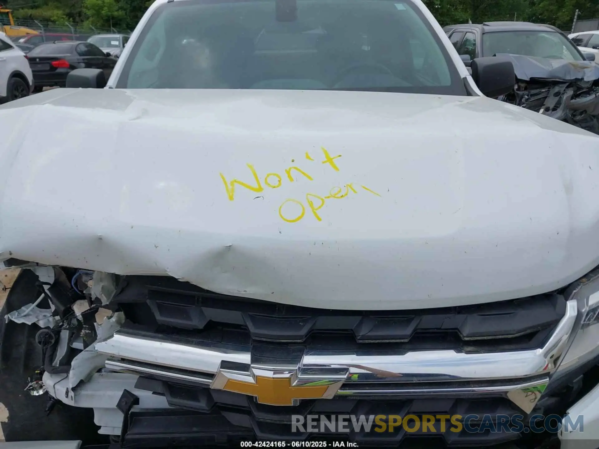10 Photograph of a damaged car 1GCHSBEA4M1165009 CHEVROLET COLORADO 2021