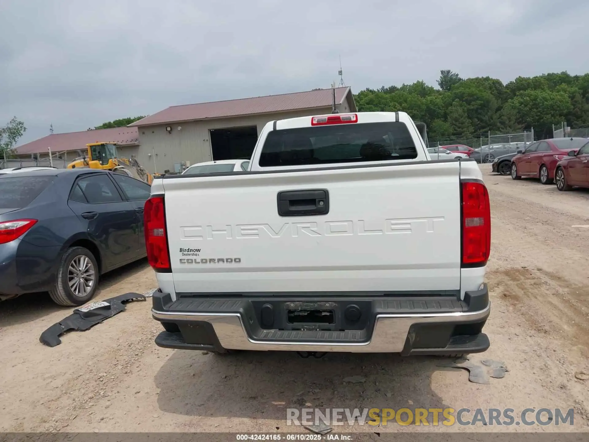 16 Photograph of a damaged car 1GCHSBEA4M1165009 CHEVROLET COLORADO 2021