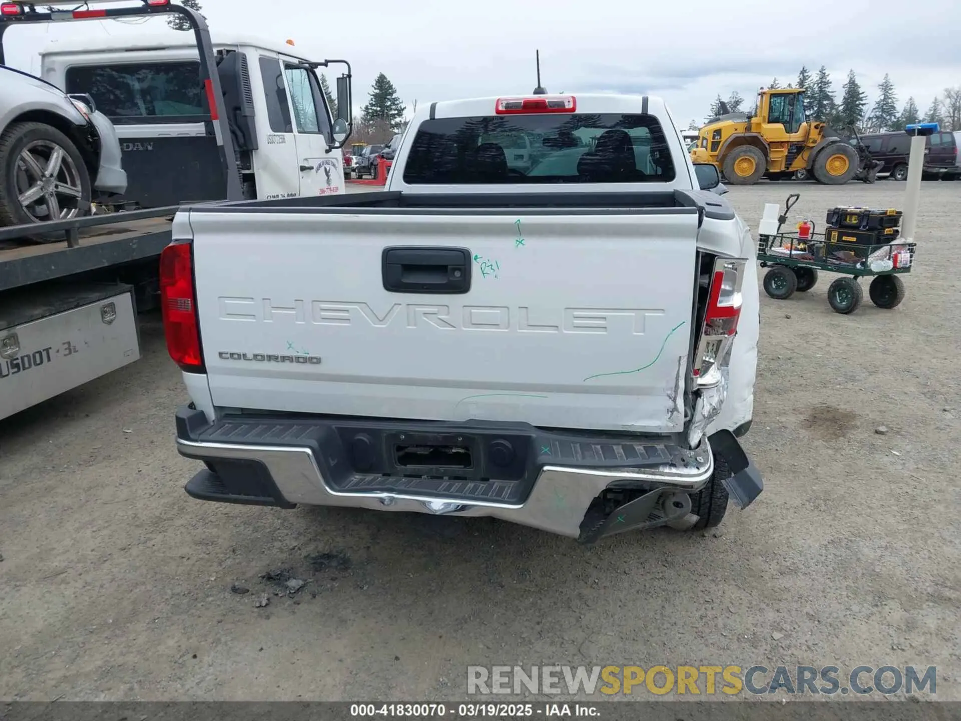 16 Photograph of a damaged car 1GCHSBEA4M1291631 CHEVROLET COLORADO 2021