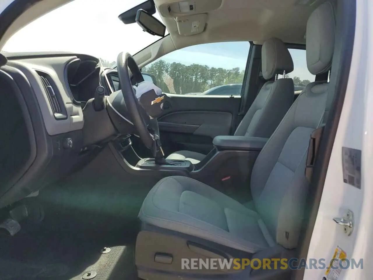 7 Photograph of a damaged car 1GCHSBEA5M1219126 CHEVROLET COLORADO 2021