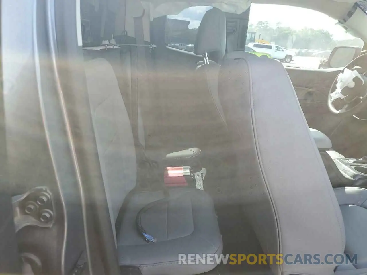 10 Photograph of a damaged car 1GCHSBEA7M1127516 CHEVROLET COLORADO 2021