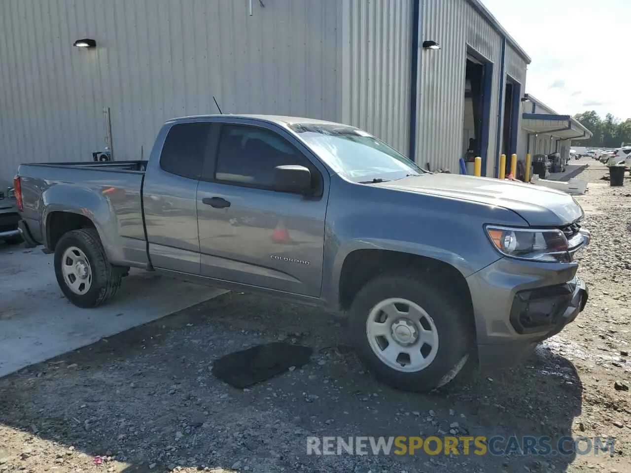 4 Photograph of a damaged car 1GCHSBEA7M1127516 CHEVROLET COLORADO 2021