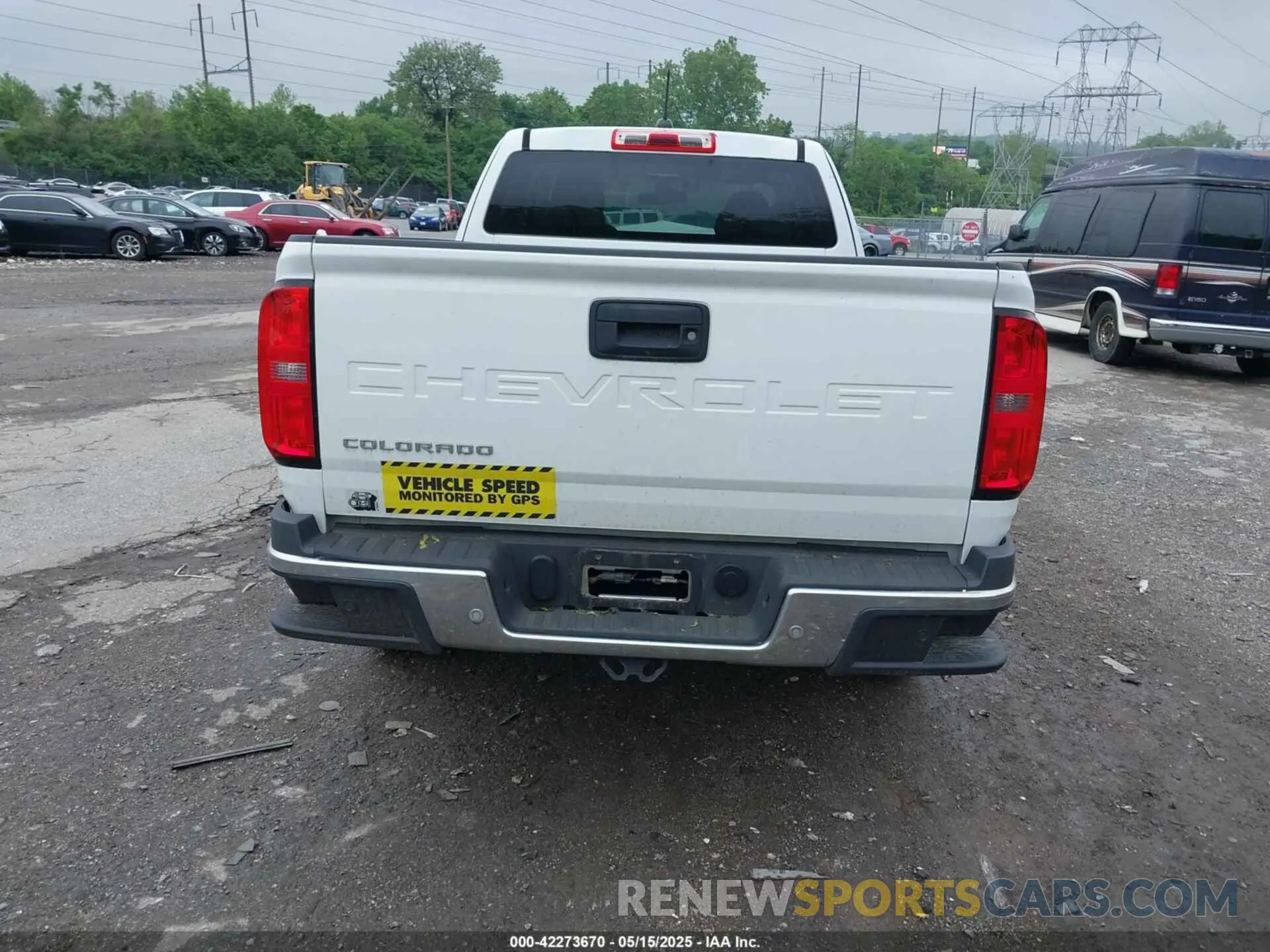 17 Photograph of a damaged car 1GCHSBEA9M1104836 CHEVROLET COLORADO 2021