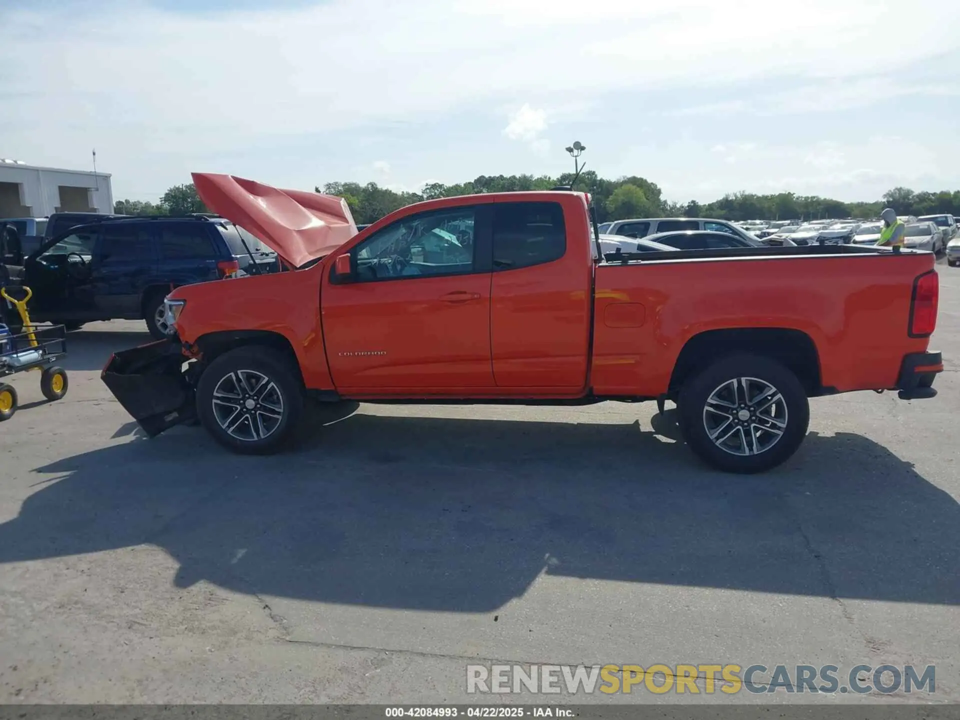14 Photograph of a damaged car 1GCHSBEA9M1154037 CHEVROLET COLORADO 2021