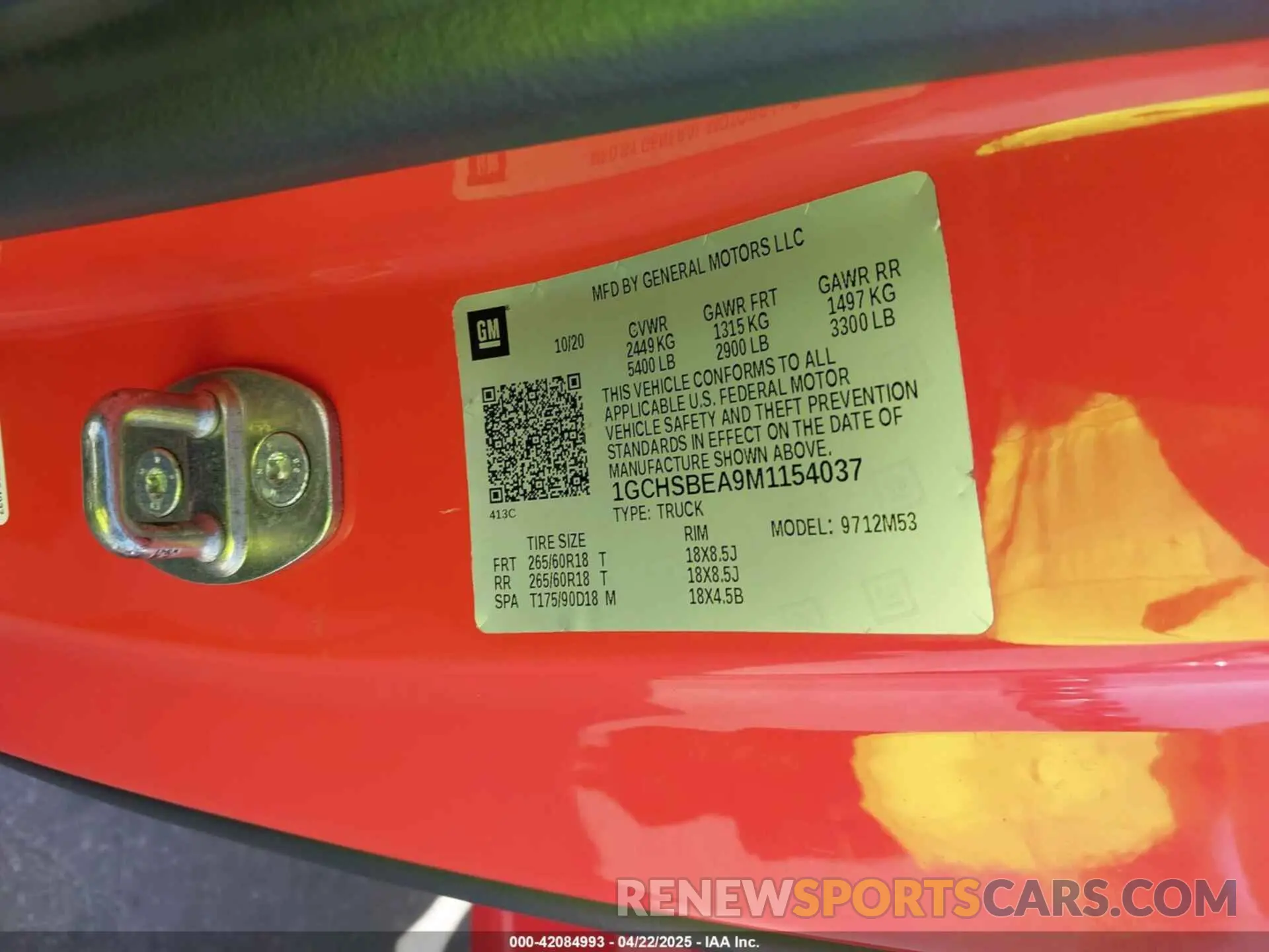 8 Photograph of a damaged car 1GCHSBEA9M1154037 CHEVROLET COLORADO 2021