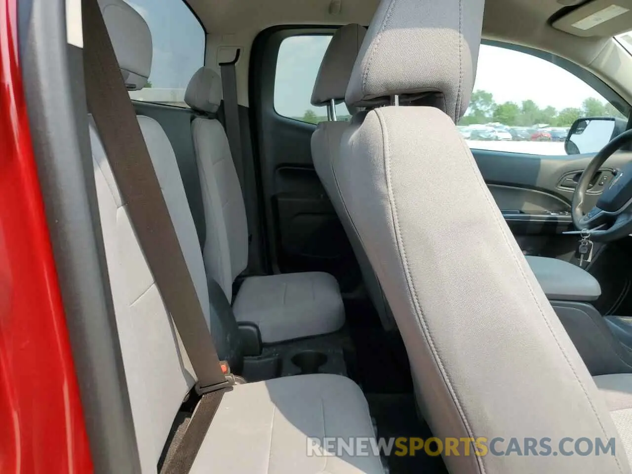 10 Photograph of a damaged car 1GCHSBEAXM1256186 CHEVROLET COLORADO 2021