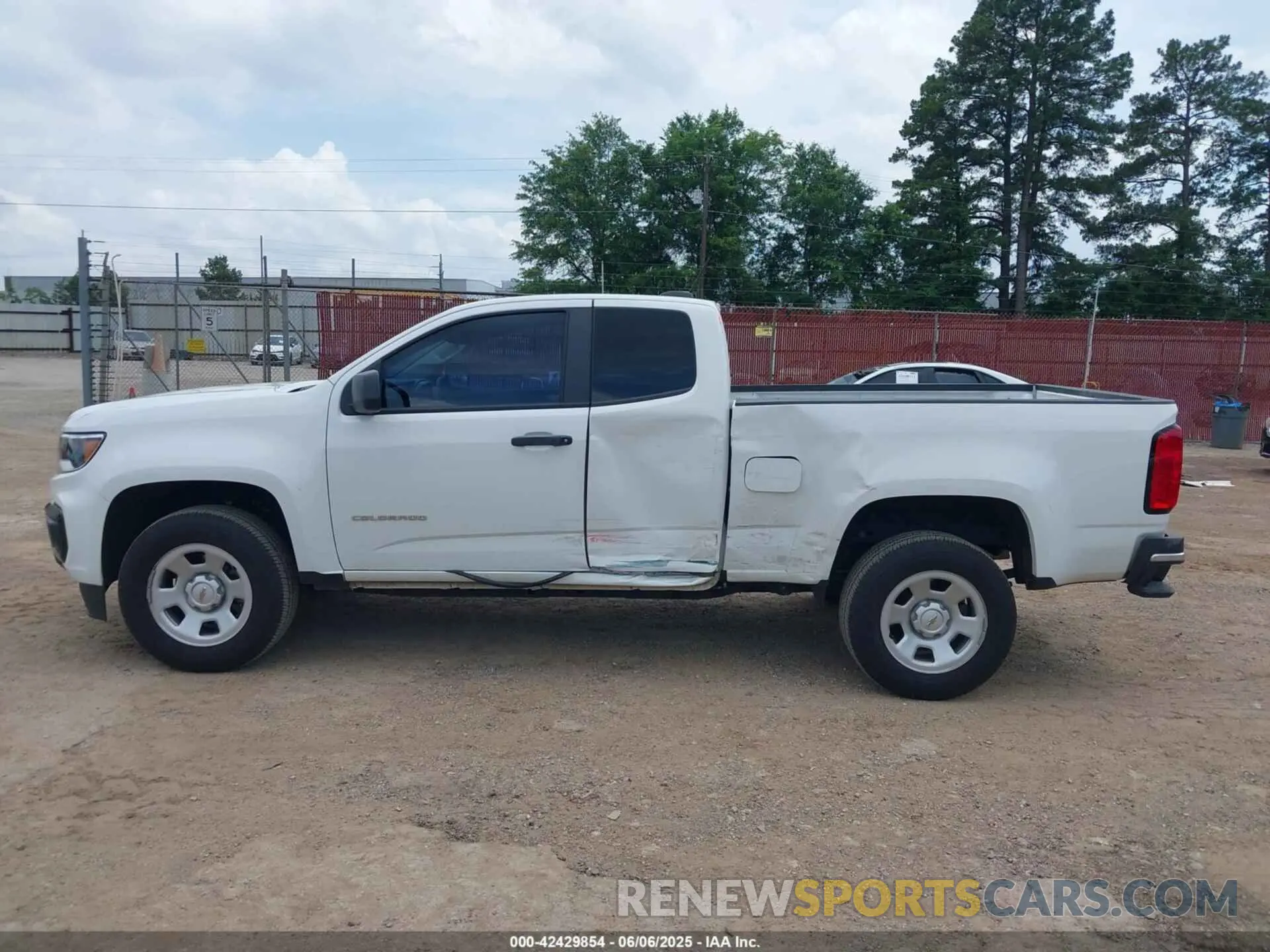 6 Photograph of a damaged car 1GCHSBEN1M1213990 CHEVROLET COLORADO 2021