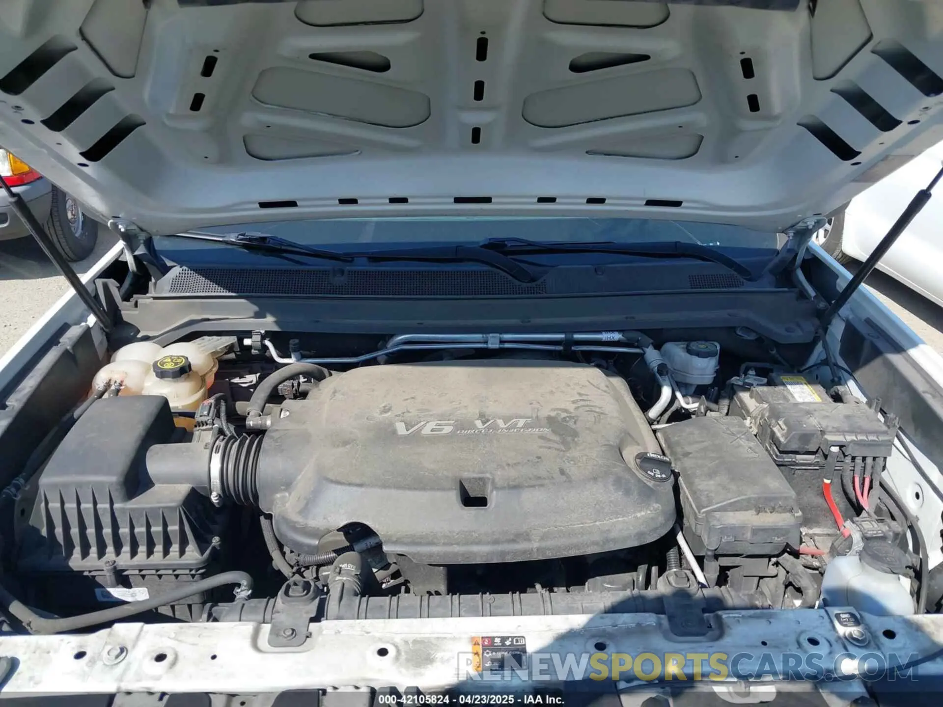 10 Photograph of a damaged car 1GCHSBEN2M1105829 CHEVROLET COLORADO 2021