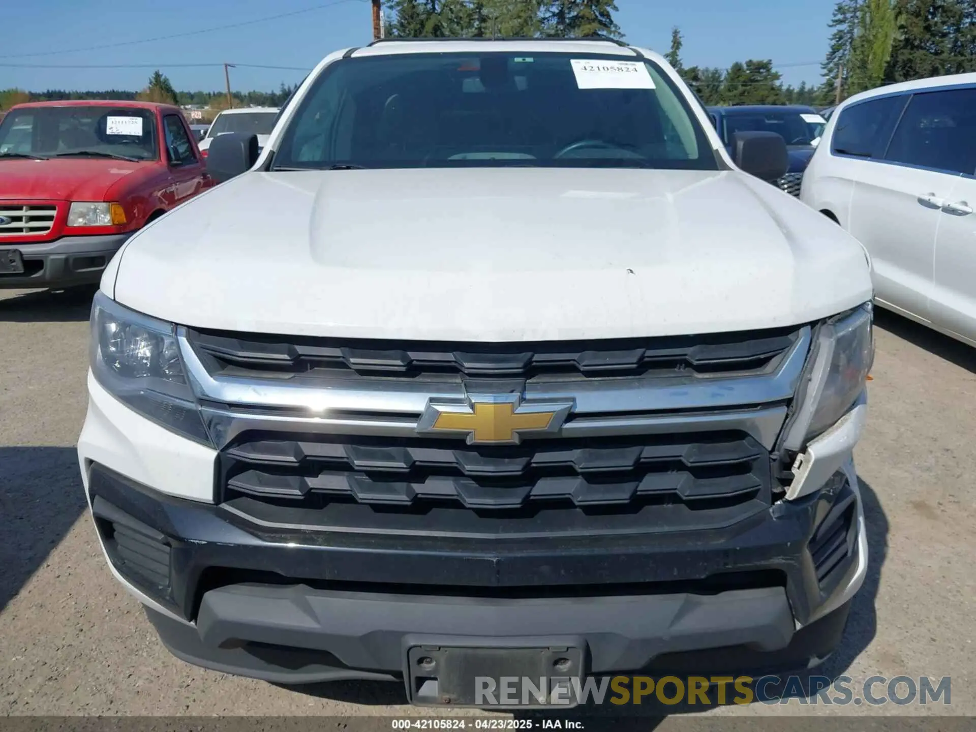 12 Photograph of a damaged car 1GCHSBEN2M1105829 CHEVROLET COLORADO 2021