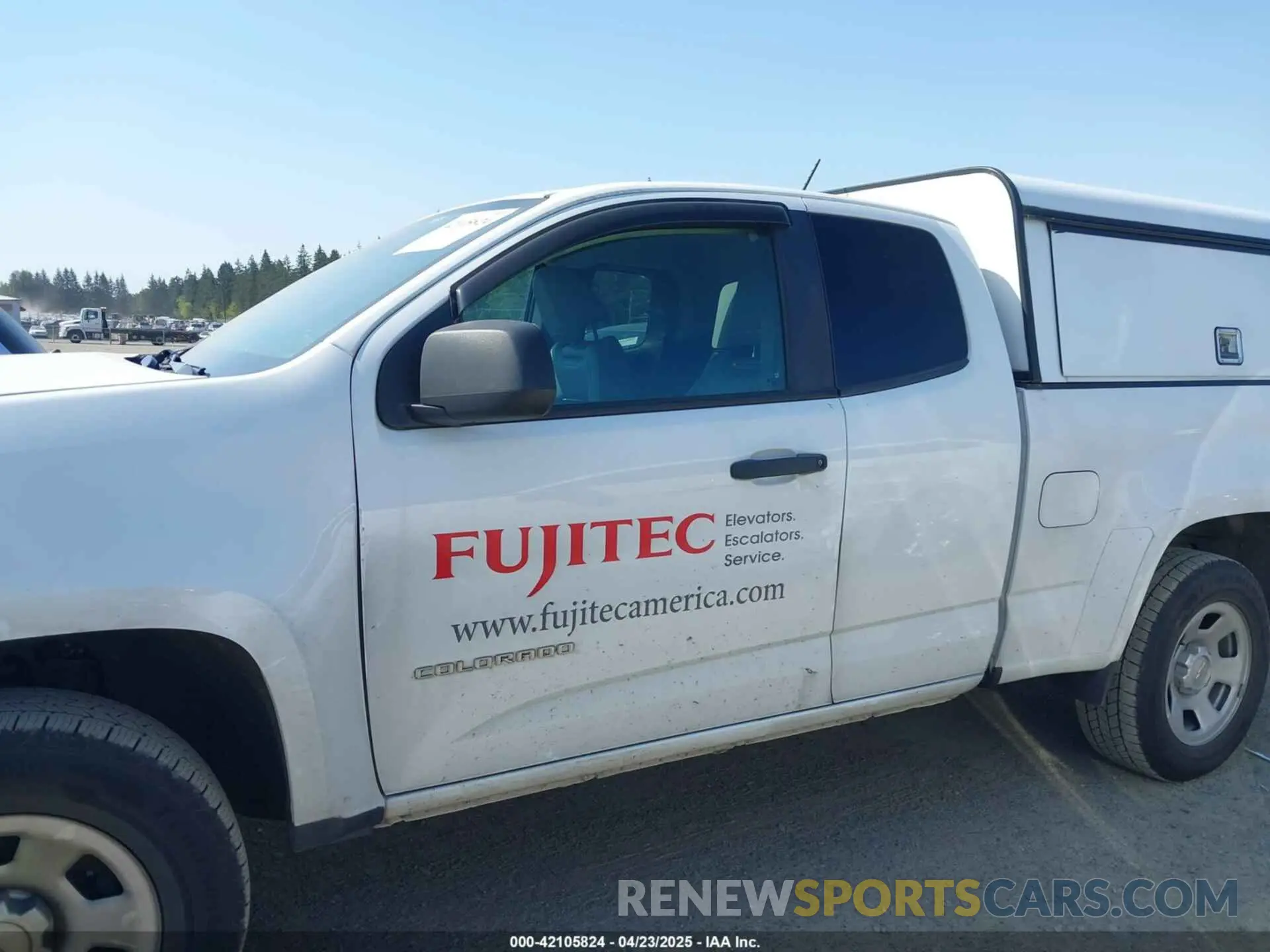 14 Photograph of a damaged car 1GCHSBEN2M1105829 CHEVROLET COLORADO 2021