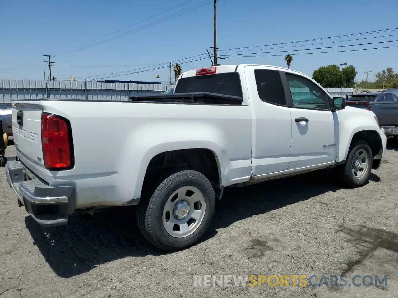 3 Photograph of a damaged car 1GCHSBEN2M1197668 CHEVROLET COLORADO 2021