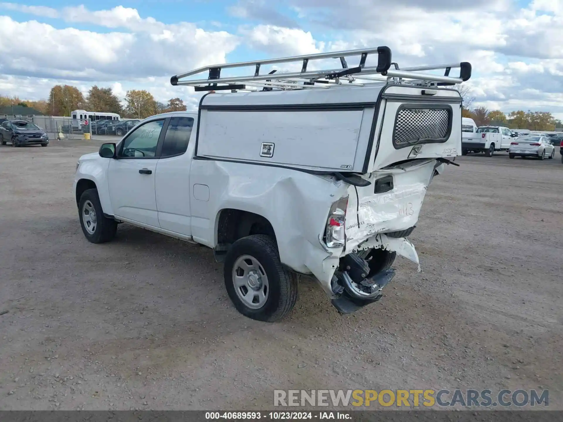 3 Photograph of a damaged car 1GCHSBEN9M1265433 CHEVROLET COLORADO 2021