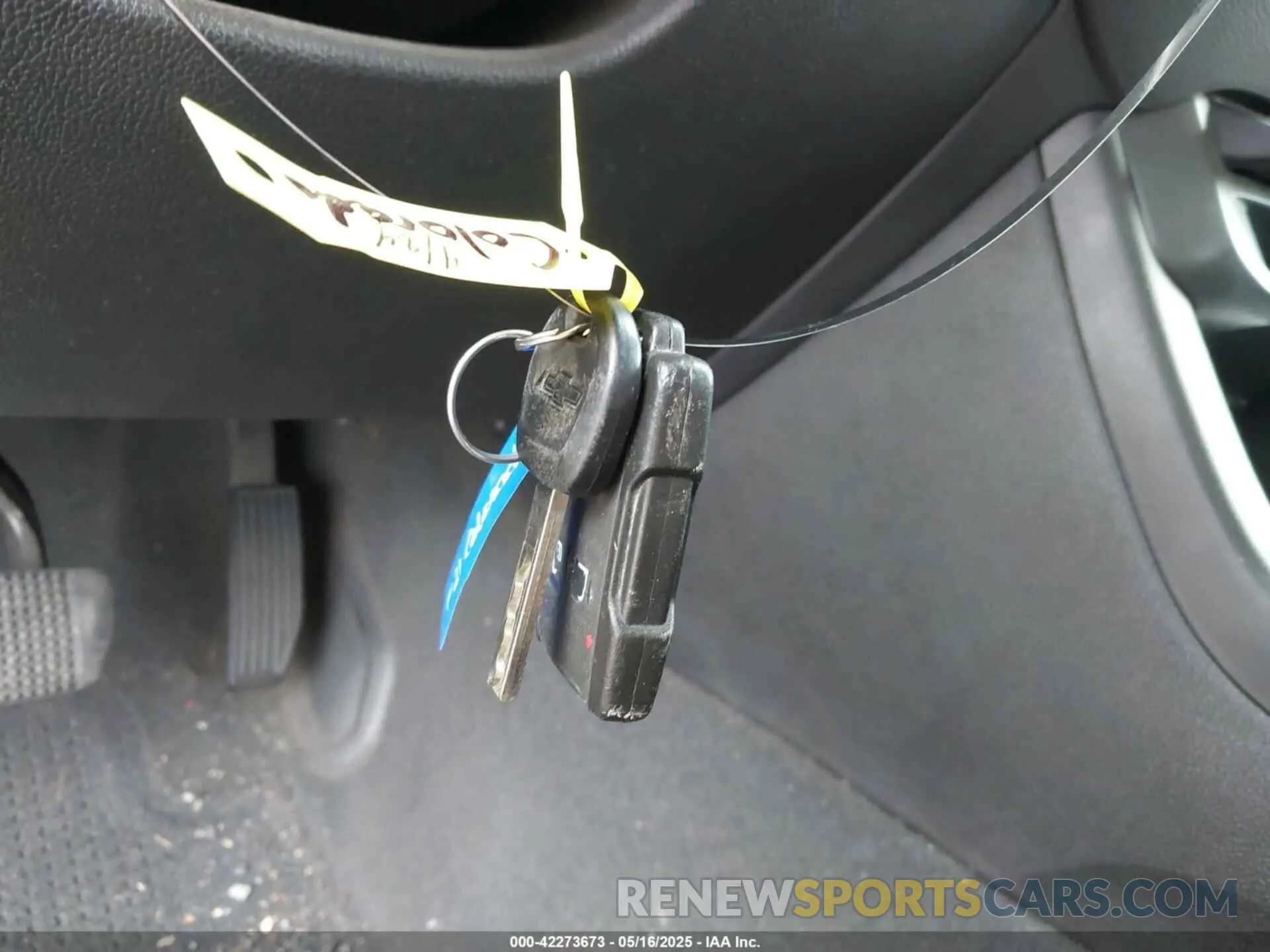11 Photograph of a damaged car 1GCHSCEA0M1203146 CHEVROLET COLORADO 2021