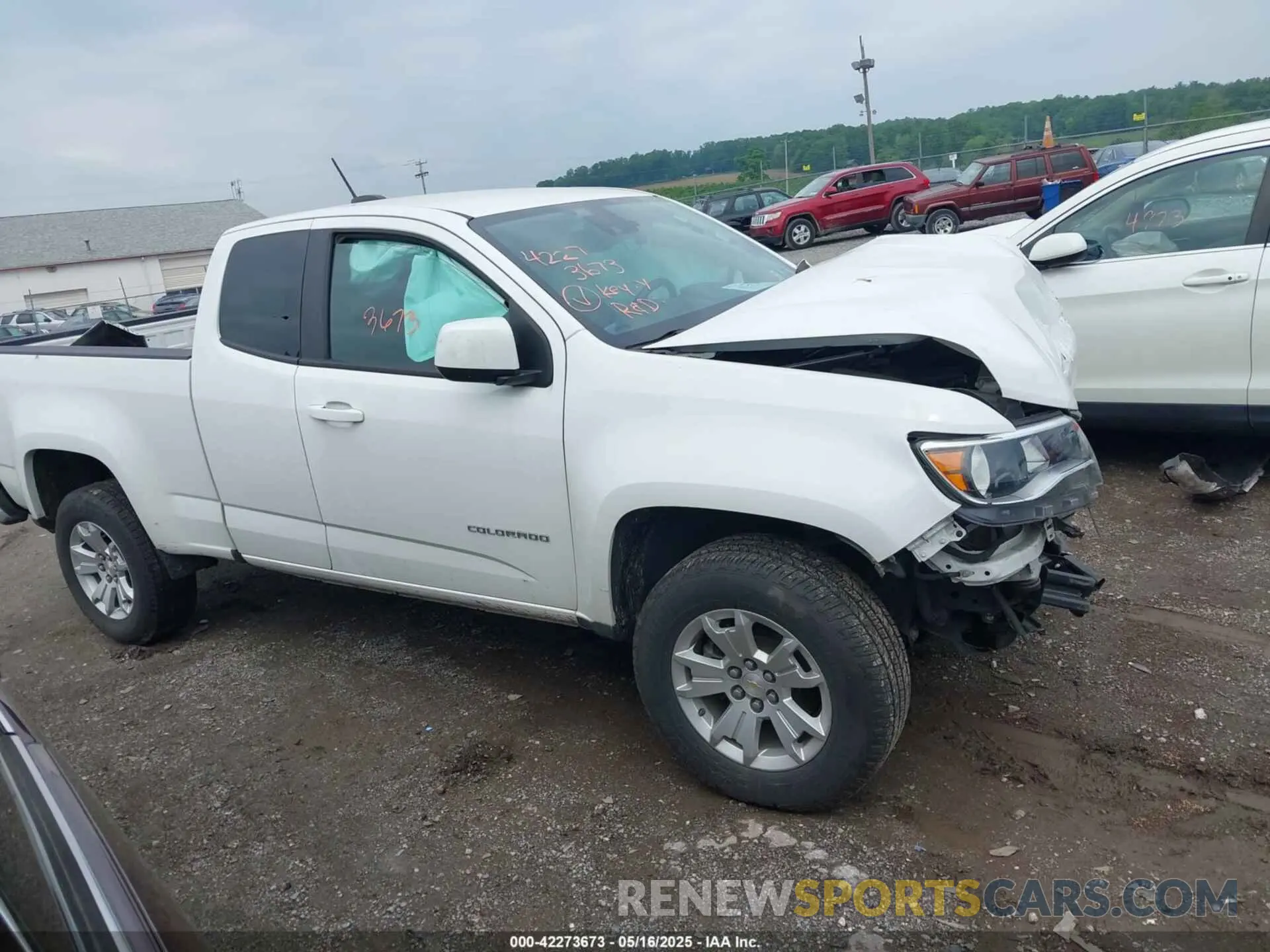 13 Photograph of a damaged car 1GCHSCEA0M1203146 CHEVROLET COLORADO 2021