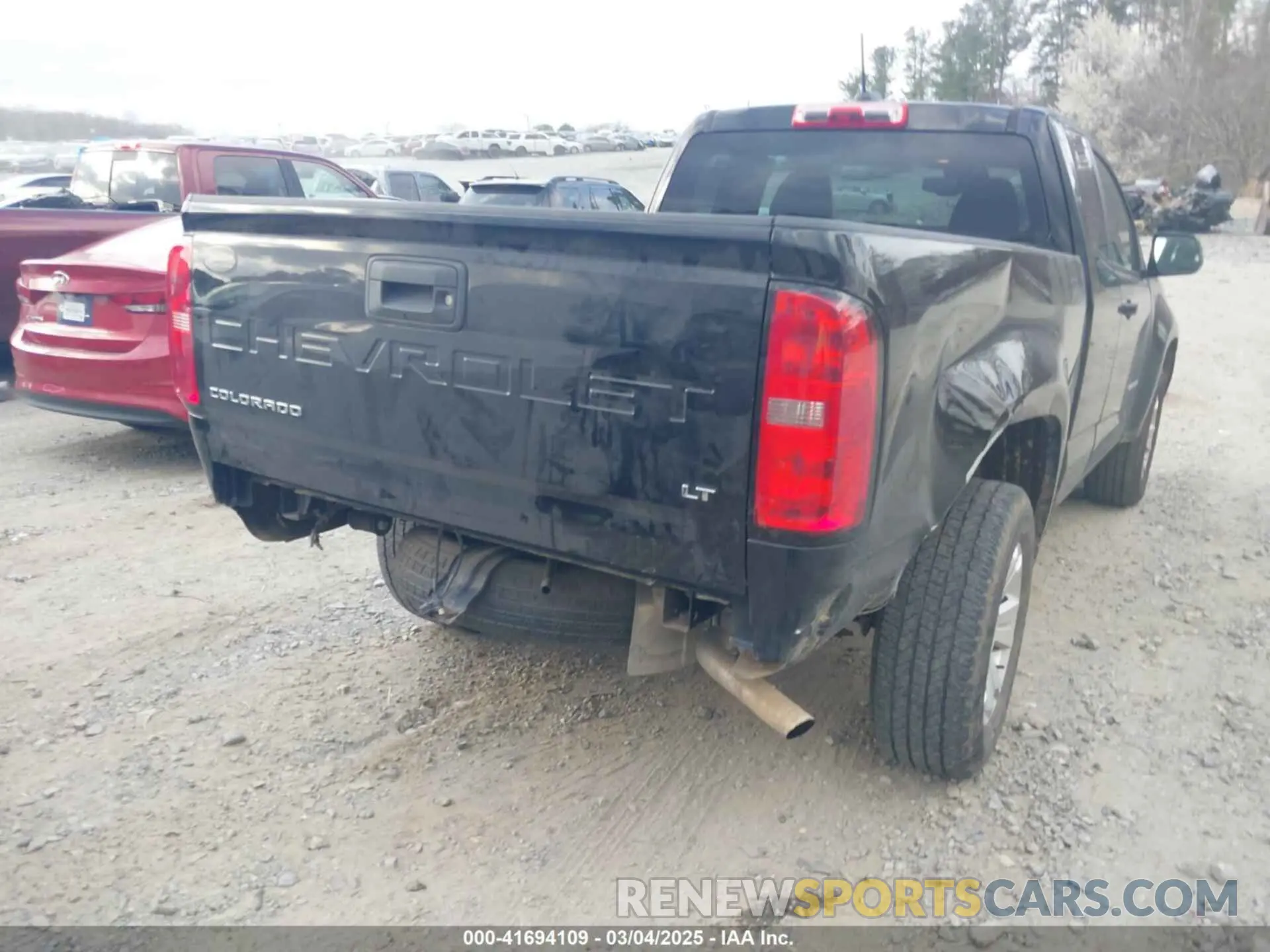 6 Photograph of a damaged car 1GCHSCEA1M1233689 CHEVROLET COLORADO 2021