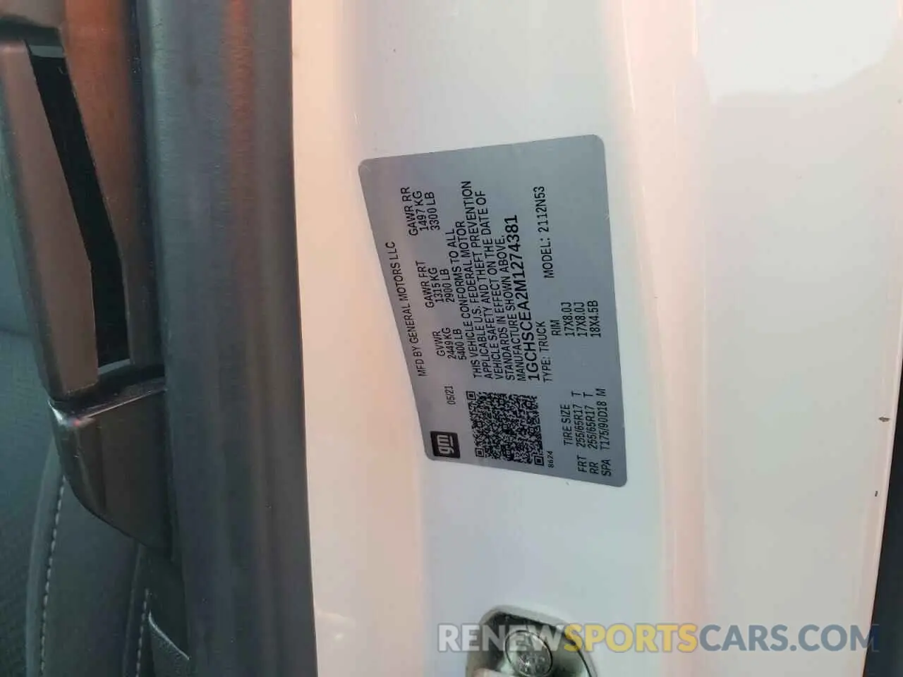 12 Photograph of a damaged car 1GCHSCEA2M1274381 CHEVROLET COLORADO 2021