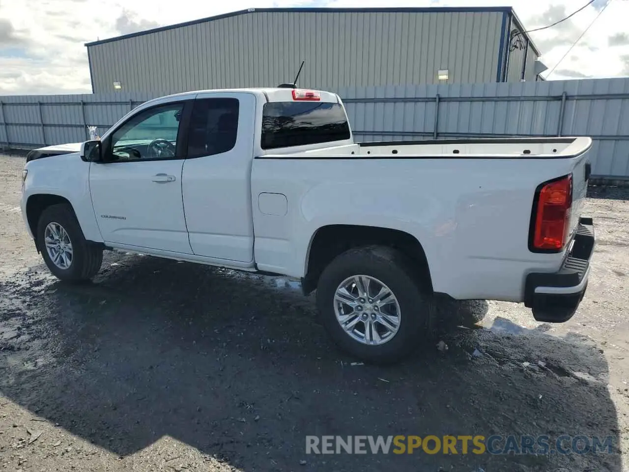 2 Photograph of a damaged car 1GCHSCEA2M1274381 CHEVROLET COLORADO 2021