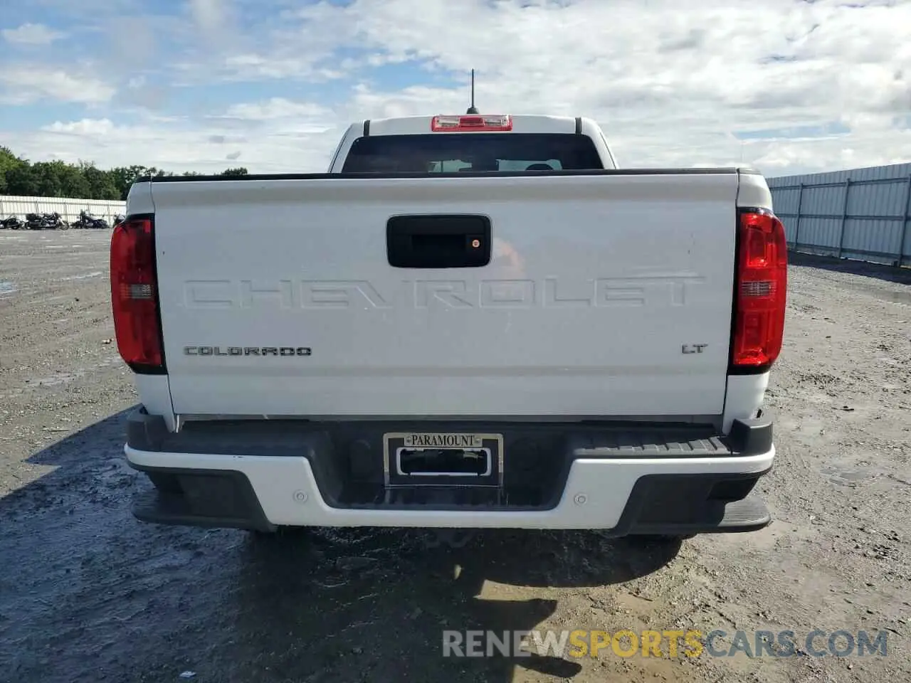 6 Photograph of a damaged car 1GCHSCEA2M1274381 CHEVROLET COLORADO 2021